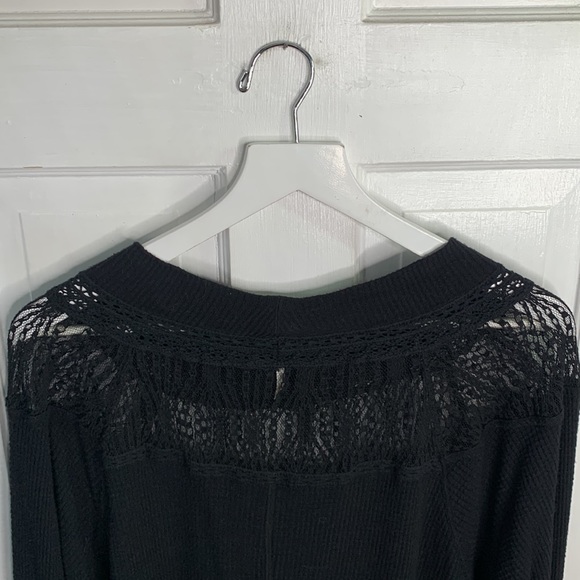 Free People Spring Valley Black Thermal Lace-Trim Top W-128 Sz Small - Picture 10 of 10